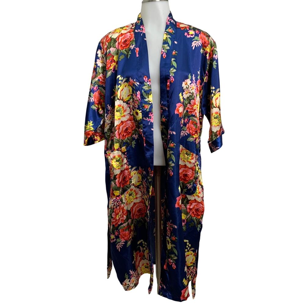 NWOT Kimono Robe Womens Large White Silky Blue Red Floral Bouquet FlowersTie